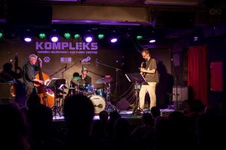 Neverjetna zasedba Šalamon, Andersen, Héral Trio v KMKC Kompleks (4)